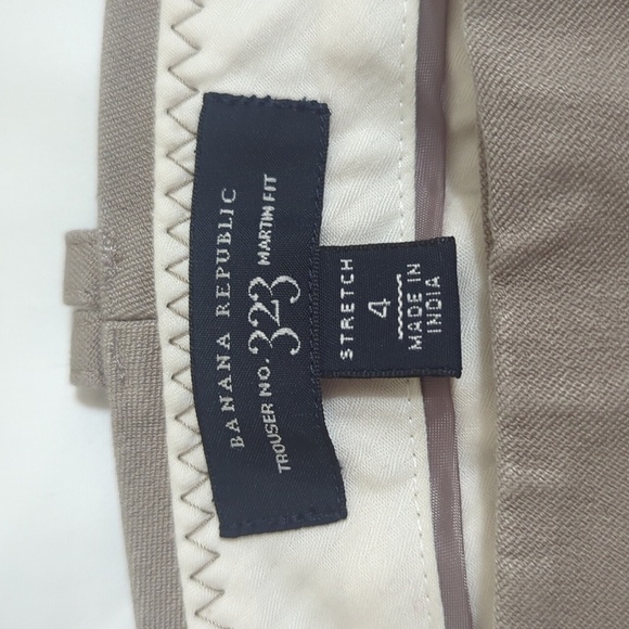 Banana Republic Trouser 323 Martin Fit Straight Leg Trouser, Color Tan Size 4 - Picture 13 of 15